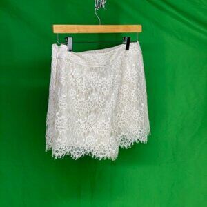 White lace Shorts - made by Quilluvee Size 4